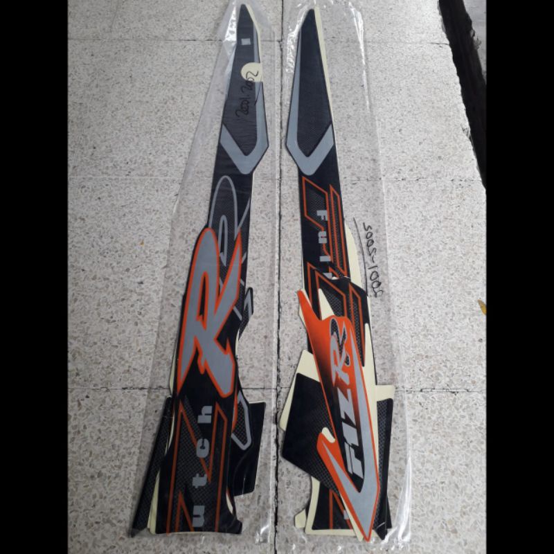 striping fizr 2001 / striping fiz r 2001 / striping f1zr 2001 / striping f1z r 2001 / striping fizr 