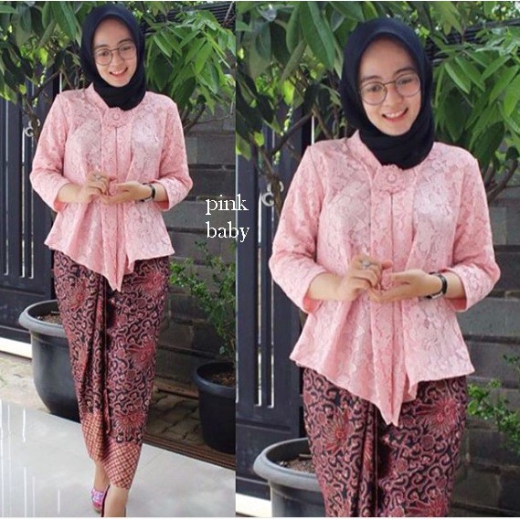 Kebaya floy KutuBaru Brokat Navy and fuchia