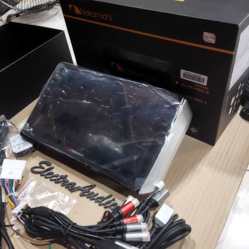 nakamichi elite pro 9inch  xpander / all new livina