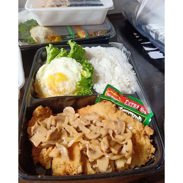 

Nasi Box Bento Chicken Katsu Saos Jamur