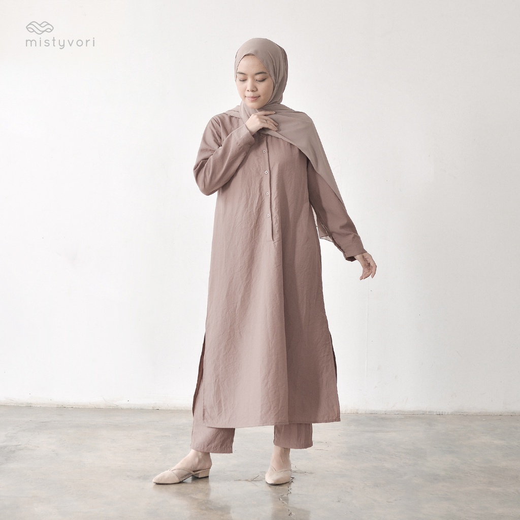 Mistyvori Hayya Tunik Oneset Bahan Linen-Mocca