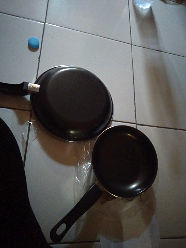 Maspion Wajan Penggorengan Anti Lengket Set 18cm+23cm - Hitam