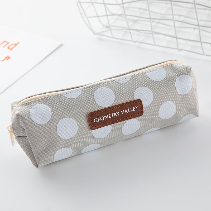 ATM.Medan Tempat Pensil Kanvas Monokrom-D