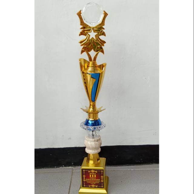 Piala Kayu Piala marmer piala kristal Piala Figur Putar