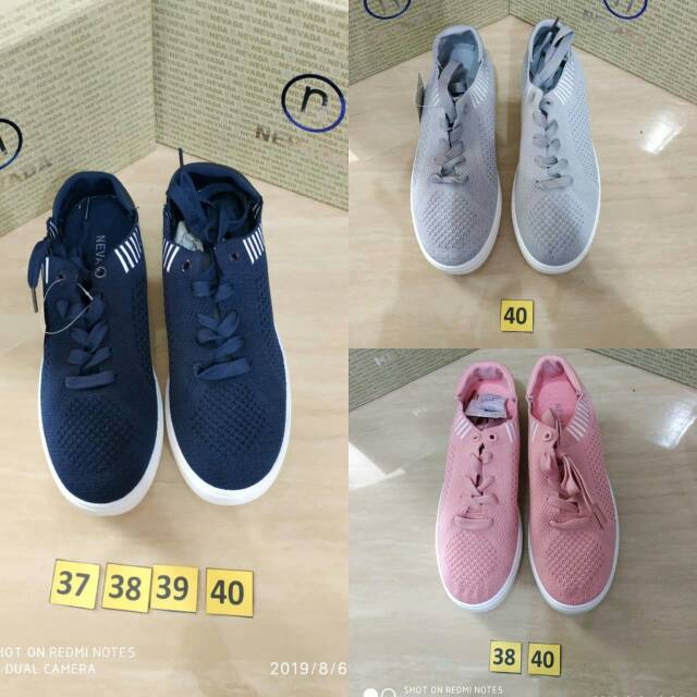 Sepatu olahraga wanita WH9-1 merk nevada