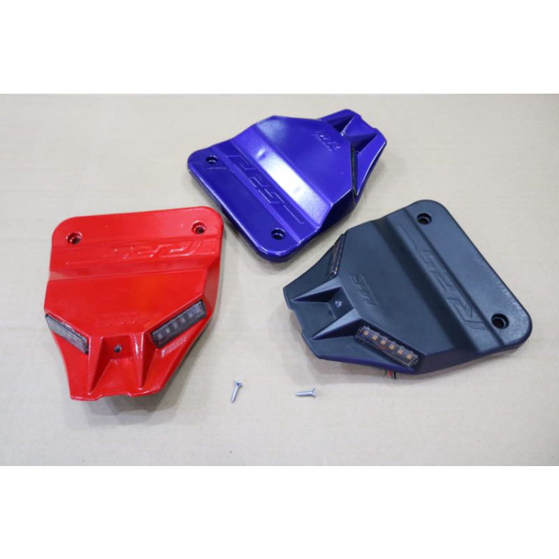 FENDER R25 NEW FENDER R25 OLD UNDERTAIL R25 NEW UNDERTAIL R25 OLD