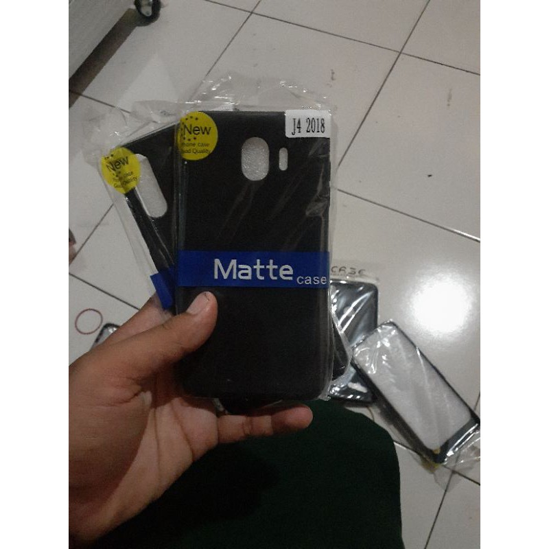 Softcase Samsung J4 2018 Case Samsung J4 2018