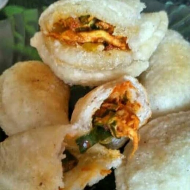 

Cireng ayam mercon