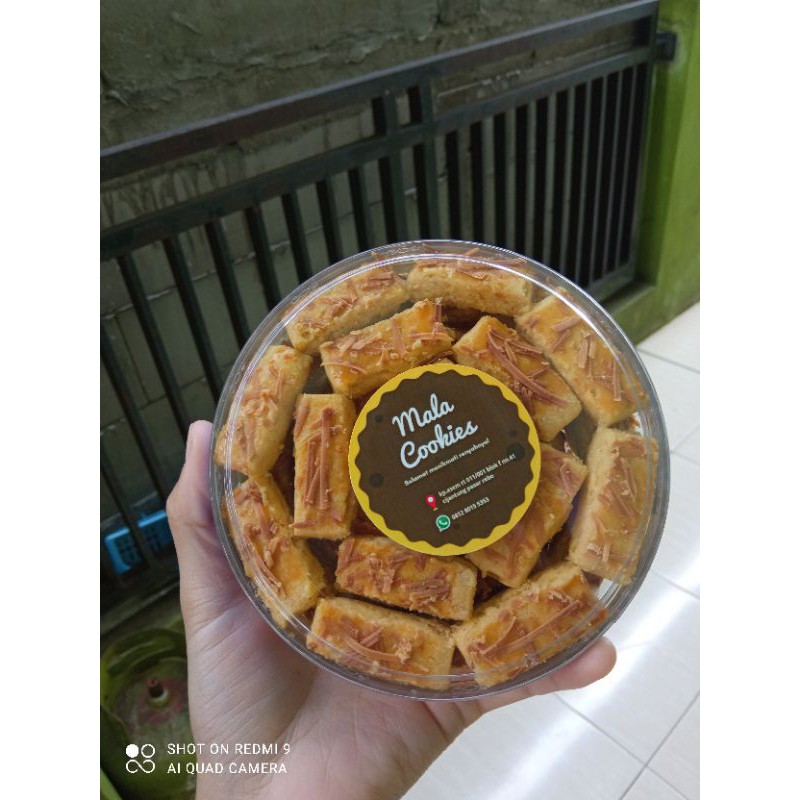 

Aneka Kue Kering Nastar Kastengel Sagukeju Kuesemprit Putrisalju