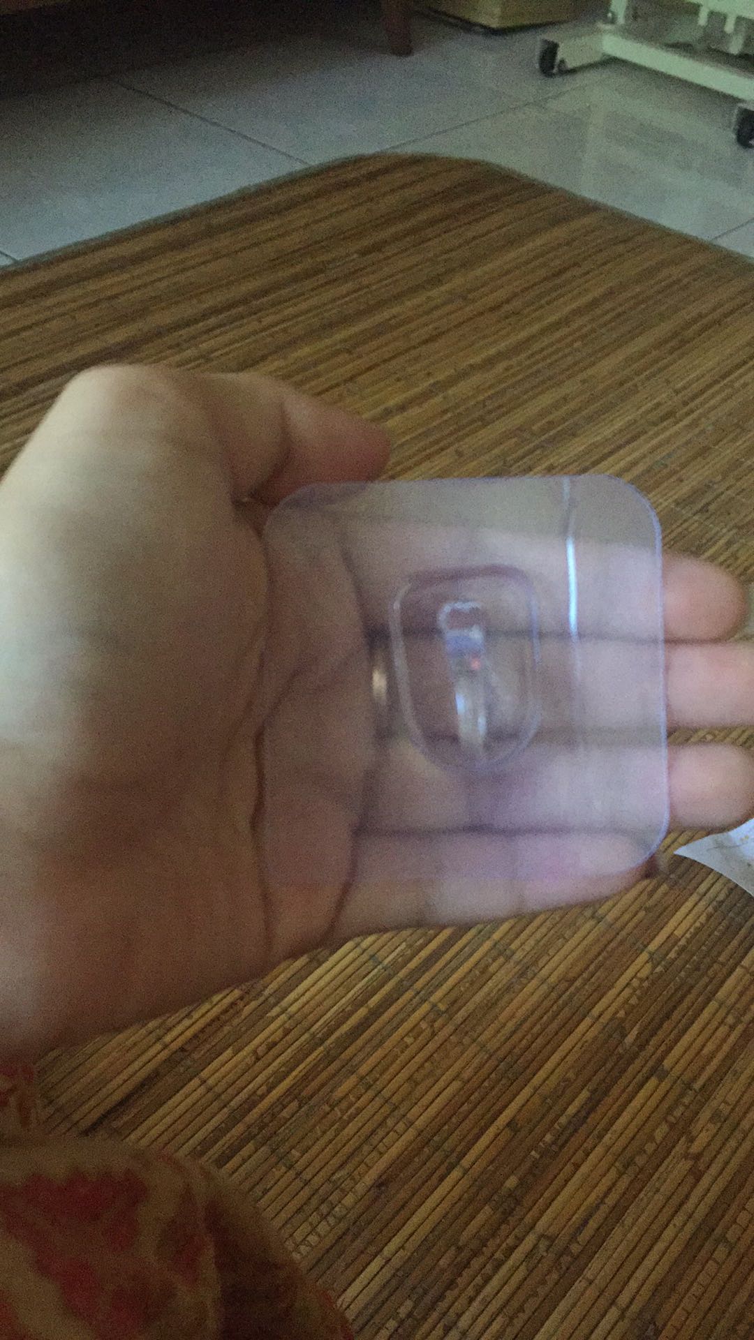 6x6cm Gantungan Transparan Seamless Anti Air