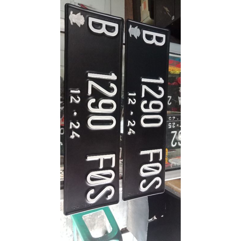 PLAT NOMOR MOBIL FINISHING STICKER