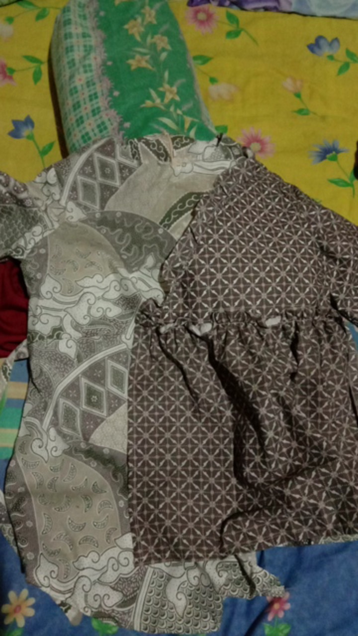 Atasan Blouse Batik Wanita Modern Fashion Wanita Kekinian Brokat Batik Pekalongan Ml Xl Xxl