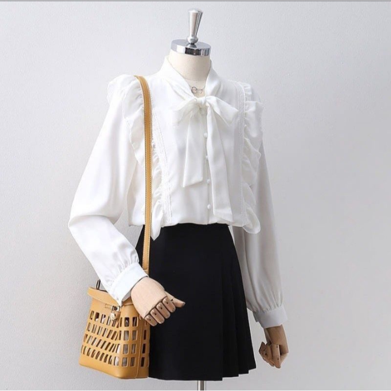 MELVA BLOUSE / BLOUSE KOREAAN KEMEJA PUTIH KEMEJA KOREAAN BLOUSE KEKINIAN MURAH MERIAH BAJU KEMEJA
