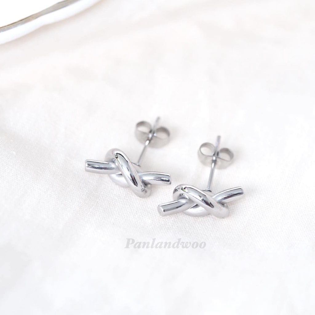 Panlandwoo - Anting Tusuk Titanium Wanita Susi