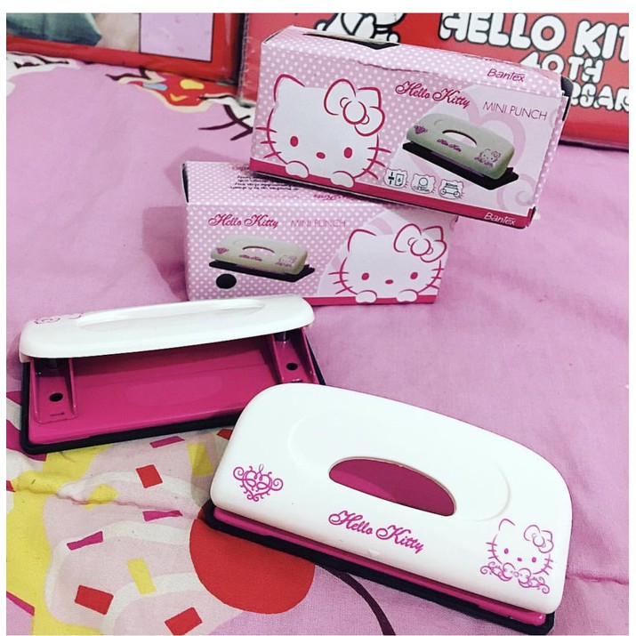 

NEW. PEMBOLONG KERTAS HELLO KITTY SANRIO LISENCE