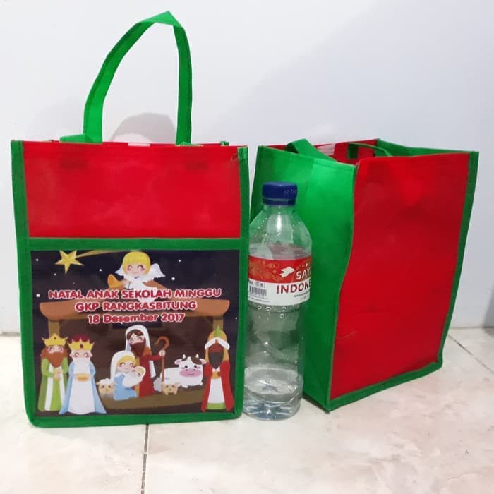 

PROMO GRATIS CETAK Nama MIN 120pcs Tas Spunbond NK NATAL souvenir goodie bag bingkisan Christmas