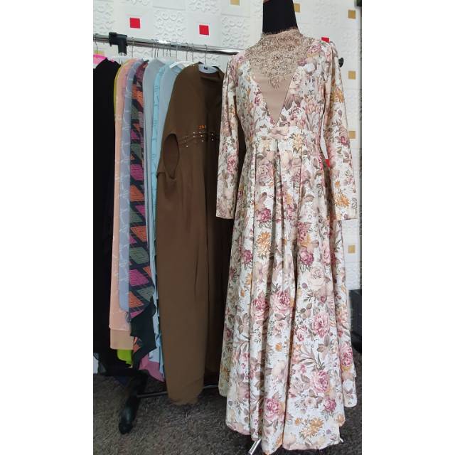 sold Preloved dress by ayu dyah andari