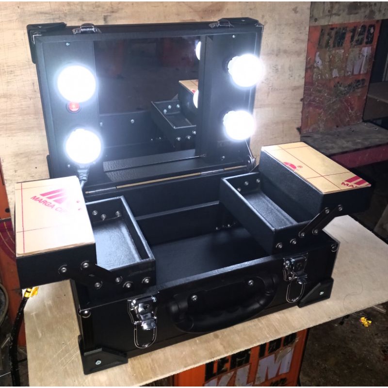 Bok/Bok Makeup/Koper/Koper Makeup/Beautycase MINI 4 Lampu 4 Rak Tutup Akrilik (TANPA TROLI)