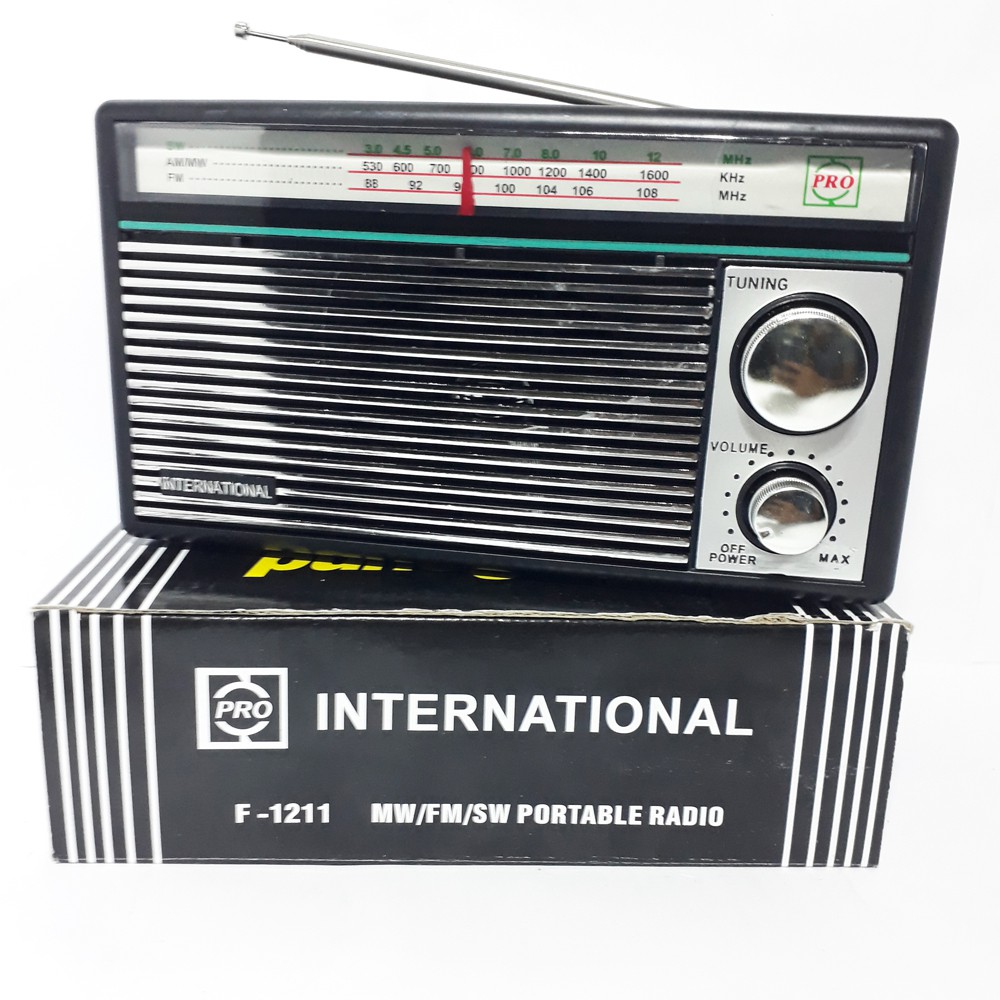 Radio International F-1211 Portable AM FM Radio Jadul