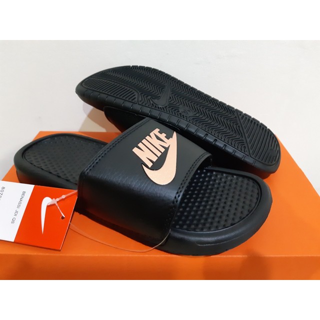 nike benassi 36