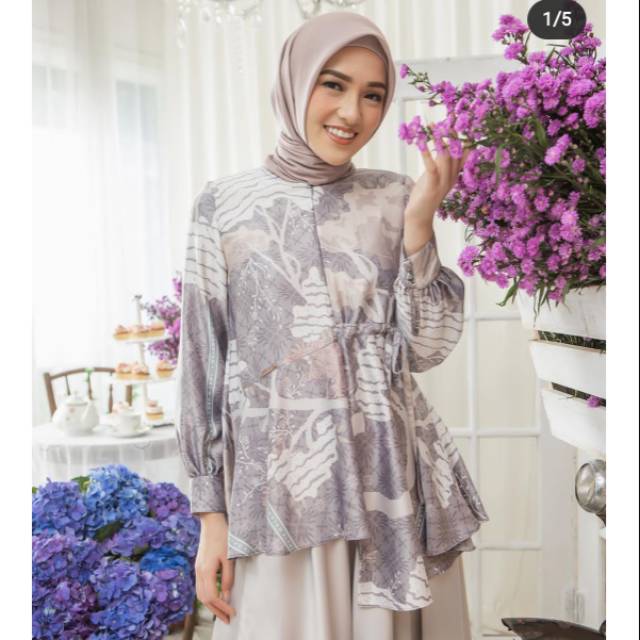 Melati Blouse by wearingklamby
