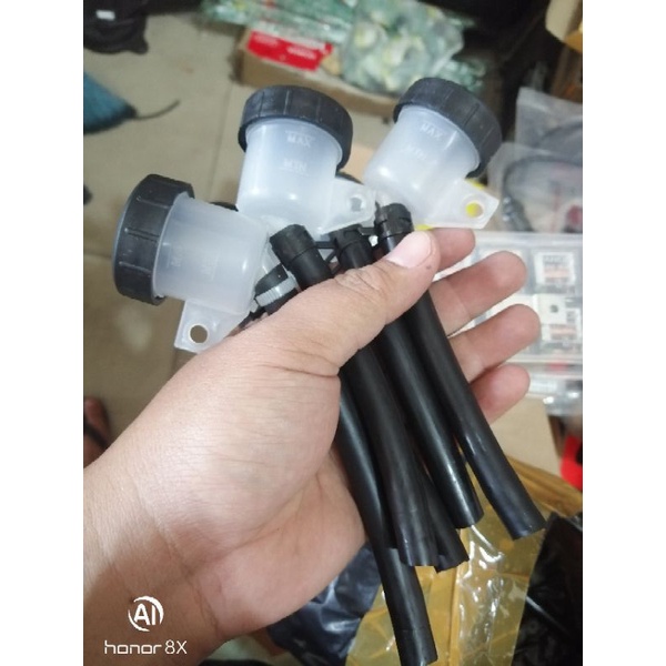TABUNG MINYAK REM BELAKANG TUTUP MINYAK REM BELAKANG
