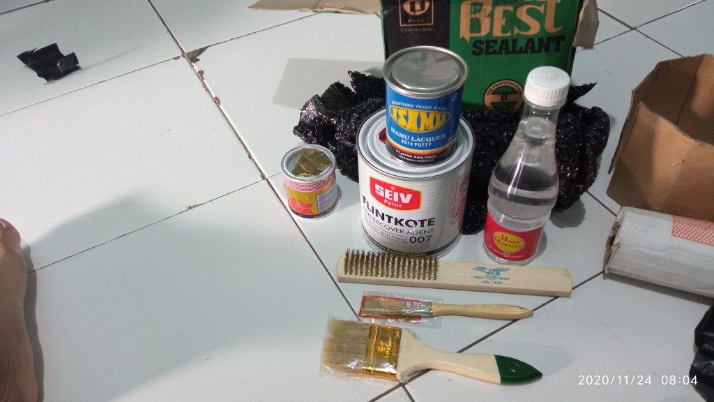 Dempul Isamu 1/4 Kg Dempul Besi Dempul Mobil 1/4 Kg