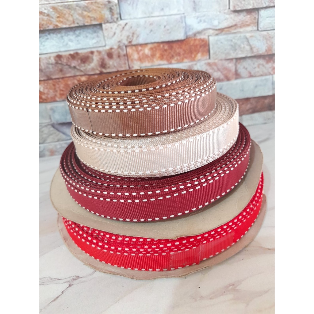 

GRANDMLATI (METERAN) PT01 Pita bintik kado hampers 1,5cm