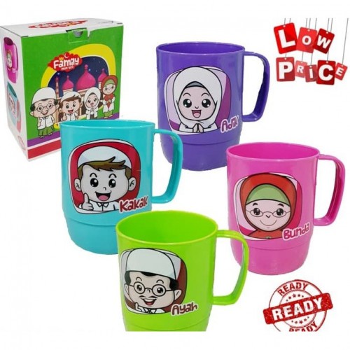 MUG FAMILY SET GELAS PLASTIK KARAKTER KELUARGA ISI 4 GELAS FAMILY LUCU