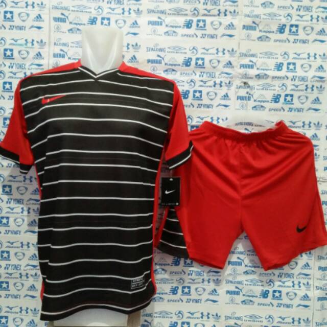 Baju Kaos Bola Baju Futsal Jersey Futsal Kaos Setelan Futsal Nike Eap Hitam Merah
