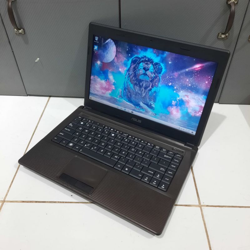 Laptop Asus K84C Intel Celeron B800 Ram 2GB/HDD 320GB Layar 14 inch Siap pakai Mulus