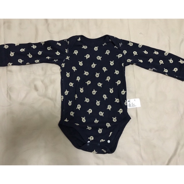 PRELOVED Jumper Pooh uniqlo