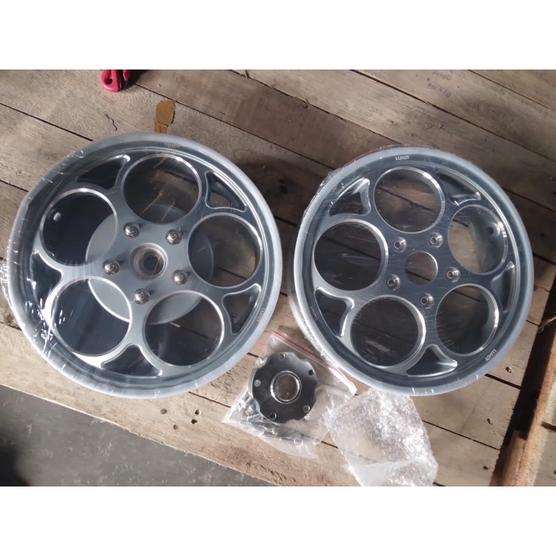 Velg luigy cs 1 silver vespa sprint primavera