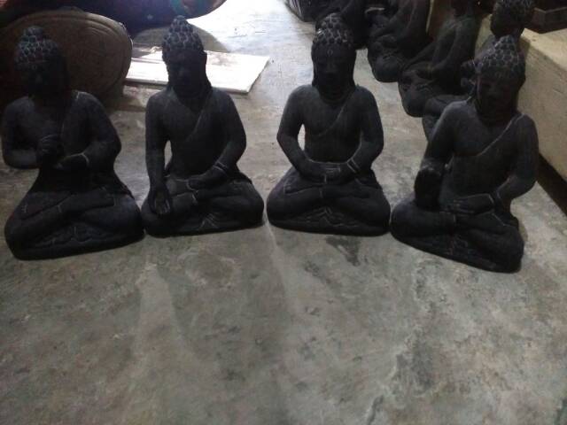 (BISA COD) Pajangan Miniatur Patung Dewa Budha Duduk Ukuran Kecil 17x8 cm Bahan Batu