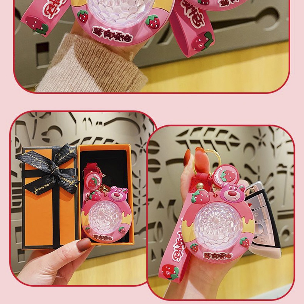 Kartun Strawberry Bear Liontin Dengan 7warna Gradien Proyeksi Lampu Gantungan Kunci Untuk Tas Liontin Keyholder Keychain Hadiah