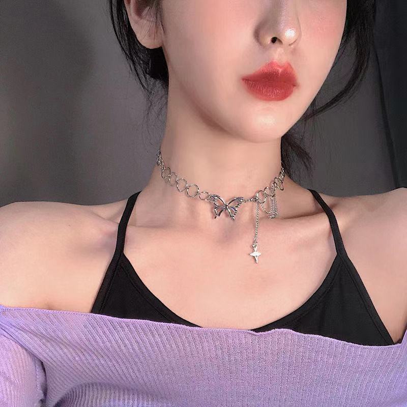 Kalung Rantai Choker Liontin Hati Bintang Bahan Logam Warna Silver Gaya Gothic Punk Untuk Wanita