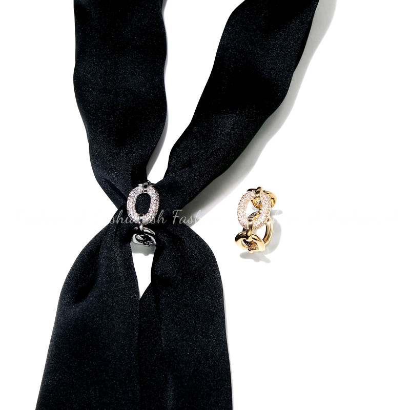 Bros / Pin Desain Cincin Bulat Hias Kristal Bahan alloy Untuk Aksesoris scarf / Syal M40331