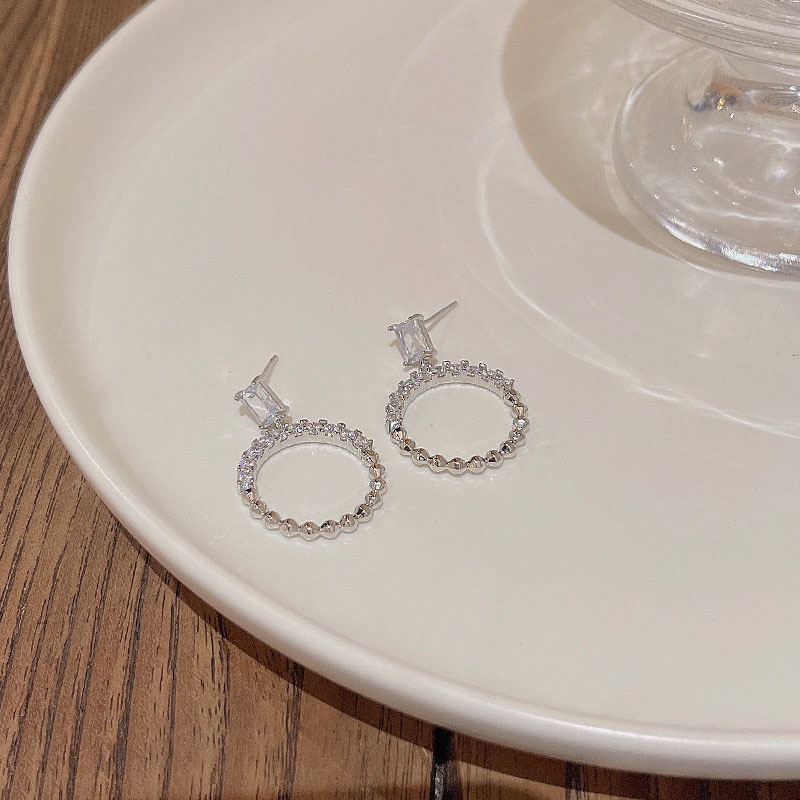 Super Recomendasi925 Silver Needle Indah Berkilau Zirkon Geometris Lingkaran Anting Untuk Wanita Perhiasan Mewah