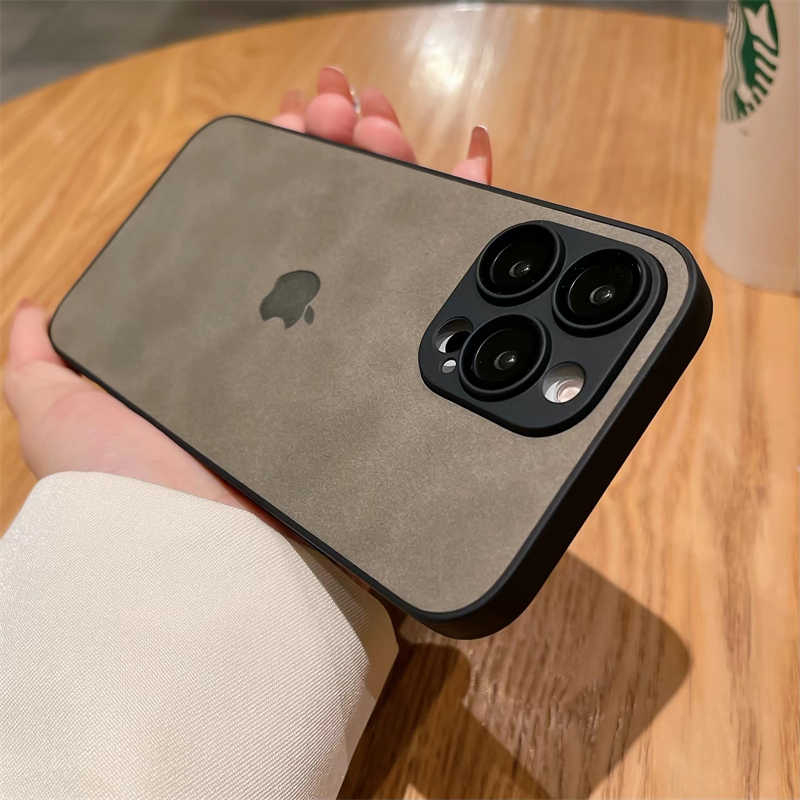 IPHONE Logo Apple Mewah Dengan Perlindungan film Lensa Casing Ponsel Kulit Domba Lembut Dan Tahan Guncangan Cocok Untuk Iphone14 13 12 11 Pro Max fingerprint proof