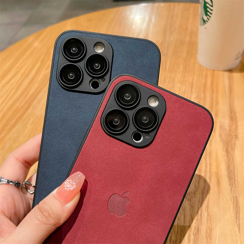 IPHONE Logo Apple Mewah Dengan Perlindungan film Lensa Casing Ponsel Kulit Domba Lembut Dan Tahan Guncangan Cocok Untuk Iphone14 13 12 11 Pro Max fingerprint proof