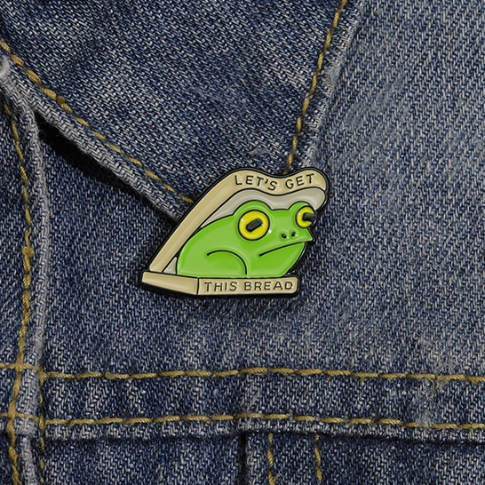 Pin Enamel Roti Kodok Lucu Froggy Bros Lencana Pakaian Kerah Pin Kartun Hewan Perhiasan Hadiah Untuk Teman