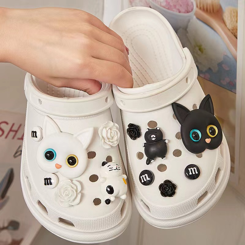 One set Charm Lucu jibbitz crocs charms