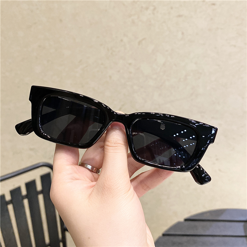 【READY STOCK】TERSEDIA &amp; COD Kacamata Hitam Murah Wanita Kacamata Hitam Bulat Retro Gaya Cewek Sunglasses