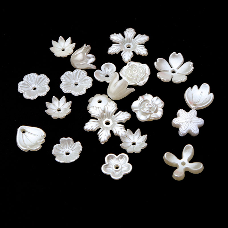 Kerajinan Kalung Gelang DIY 50PCS Manik-Manik Akrilik Mutiara Bunga Putih Untuk Produksi Perhiasan