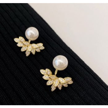 【COD】Anting Mutiara Tren Sayap Zirkon Anting Desain Rasa High-end Sterling Silver Earrings