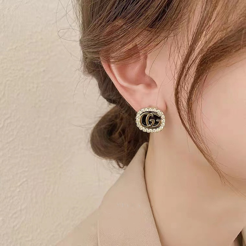 【COD】 S925 Silver Indah Anting Persegi Desain Huruf Anting Berlian Untuk Wanita