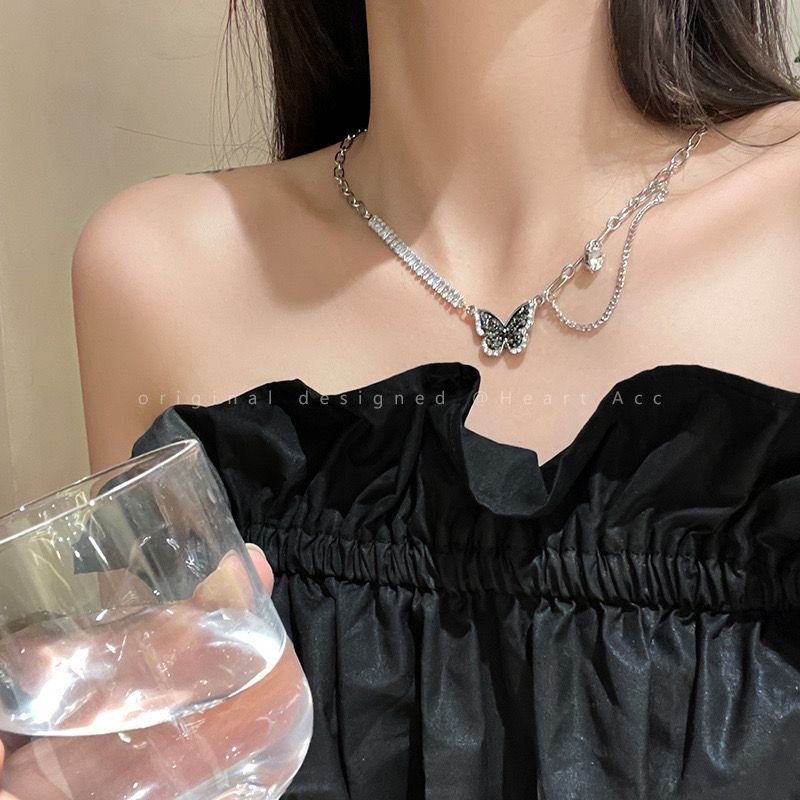 【Bayar di tempat】Kalung Rantai Choker Desain Kupu-Kupu Hati Rumbai 17KM Bahan Zirkon Warna Hitam Untuk Wanita