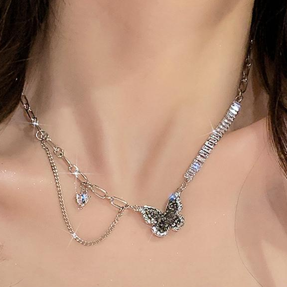 【Bayar di tempat】Kalung Rantai Choker Desain Kupu-Kupu Hati Rumbai 17KM Bahan Zirkon Warna Hitam Untuk Wanita