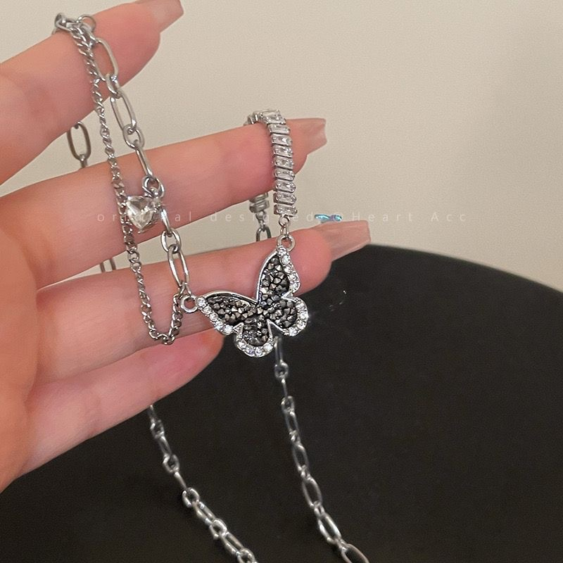 【Bayar di tempat】Kalung Rantai Choker Desain Kupu-Kupu Hati Rumbai 17KM Bahan Zirkon Warna Hitam Untuk Wanita