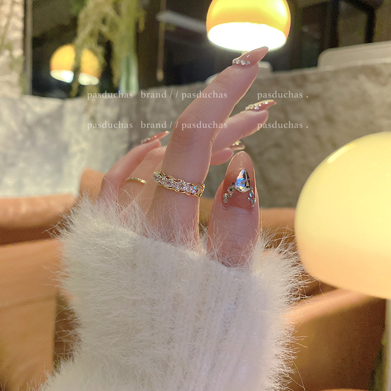 （2PCS）2023 Gaya Baru Korea Cincin Berlian Wanita Desain Fashion Pribadi Canggih Ringan Mewah Pembukaan Cincin Yang Dapat Disesuaikan